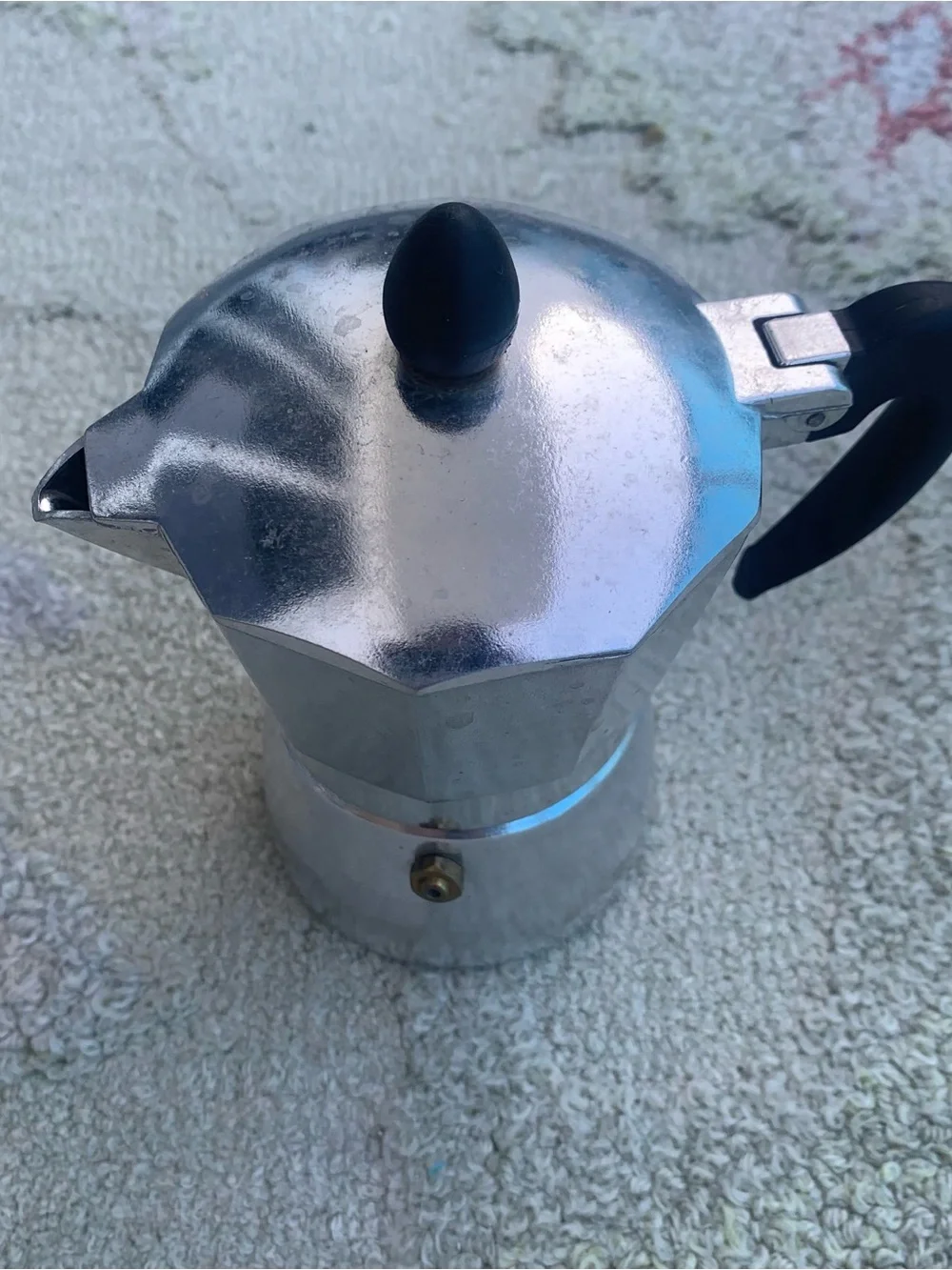 Classic Italian Aluminum Stovetop Moka Pot (3-Cup / 4.4 oz)